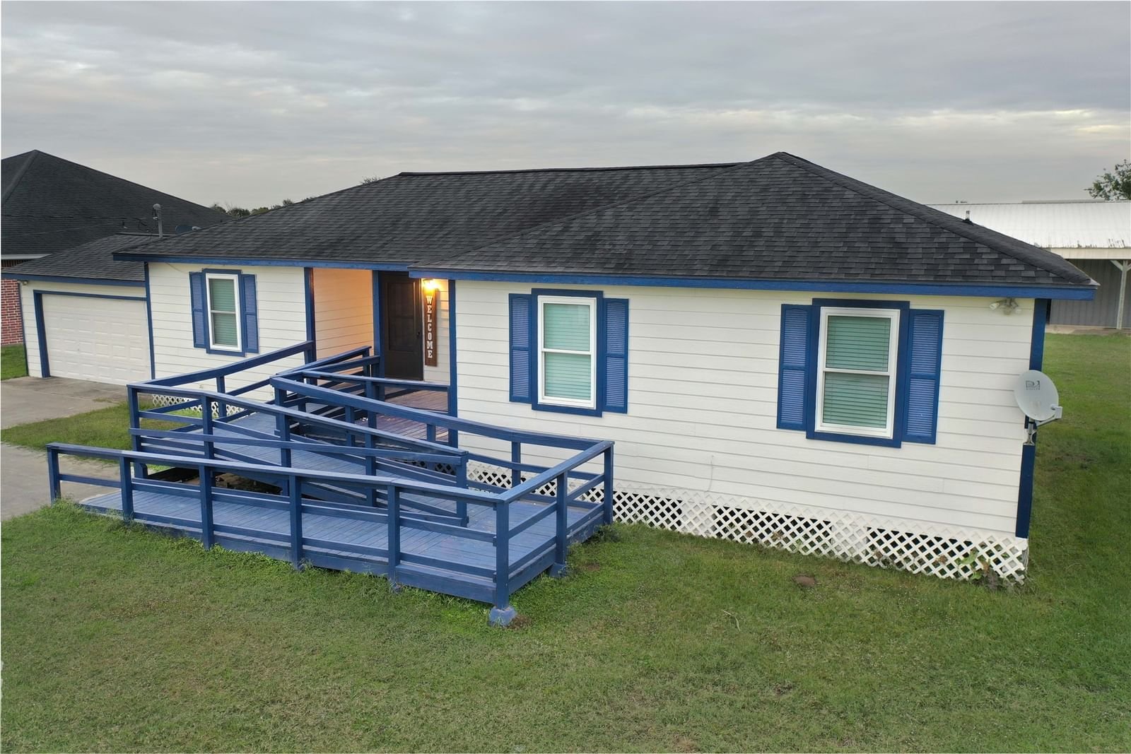 Real estate property located at 7911 Short, Fort Bend, Bernard Stern Sub, Needville, TX, US