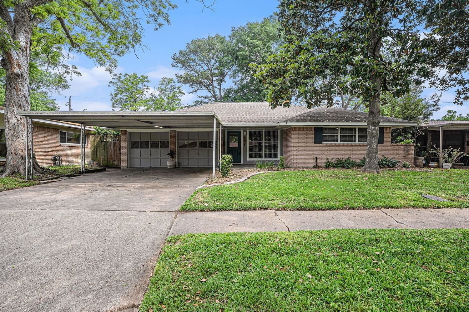 Real estate property located at 647 Eastlake, Harris, Houston, TX, US
