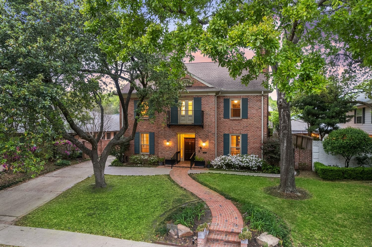 Real estate property located at 2202 Stanmore, Harris, River Oaks, Houston, TX, US