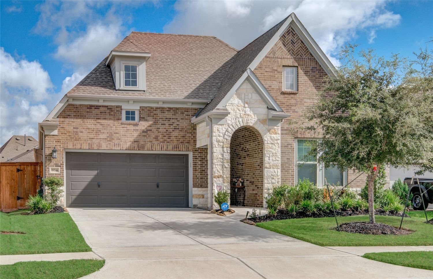 Real estate property located at 18246 Winding Willow Oak, Harris, Cypress, TX, US