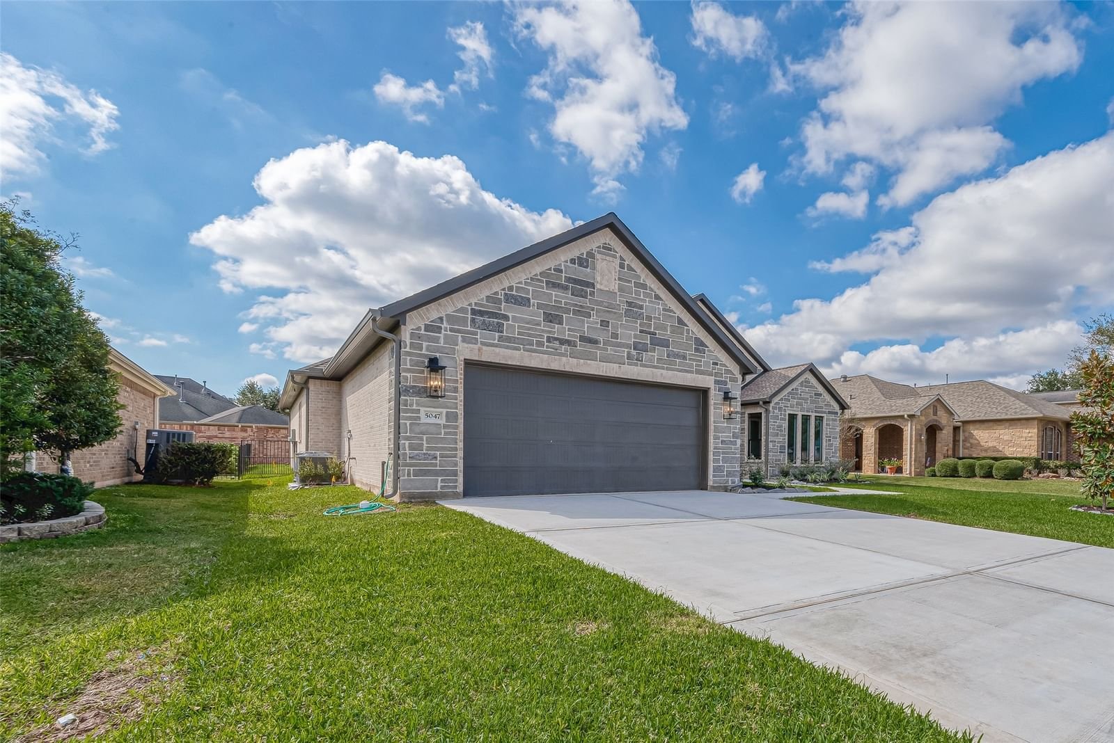 Real estate property located at 5047 Westchester, Fort Bend, Fairway Villas Sec 1, Weston Lakes, TX, US