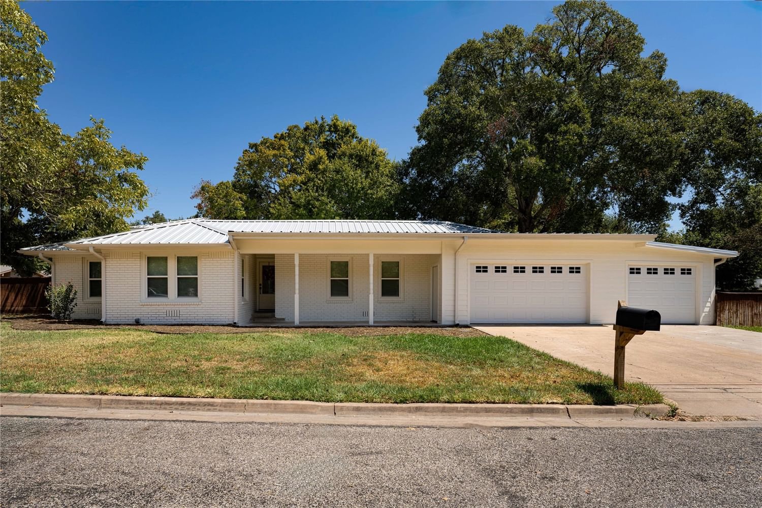 Real estate property located at 509 S Meyer, Fayette, S44028-Meyer, La Grange, TX, US