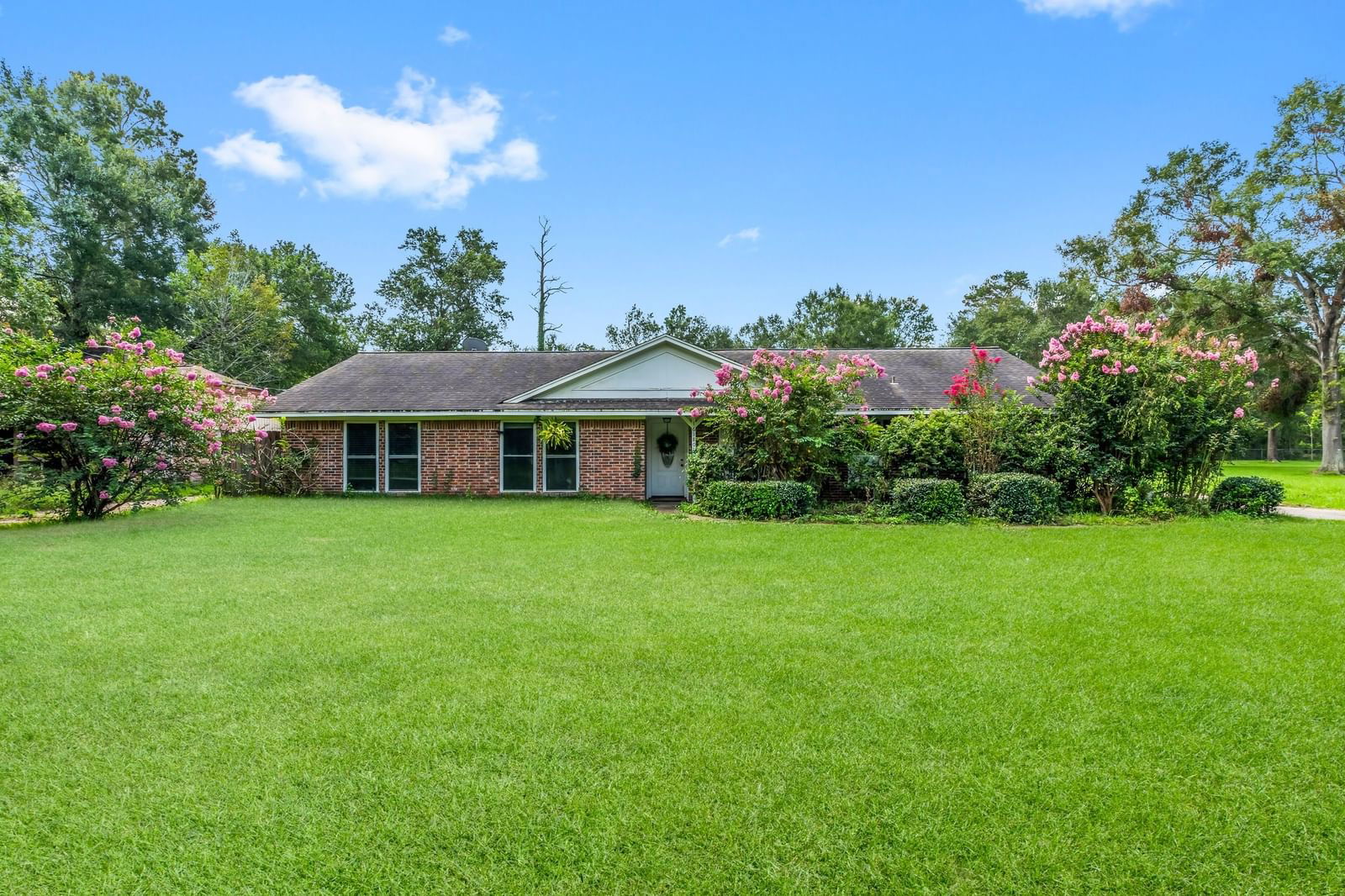 Real estate property located at 16180 Pinewood, Montgomery, Golden Trails, Porter, TX, US