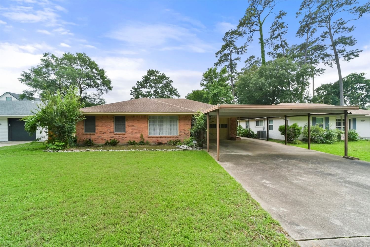 Real estate property located at 2223 Libbey, Harris, Oak Forest, Houston, TX, US
