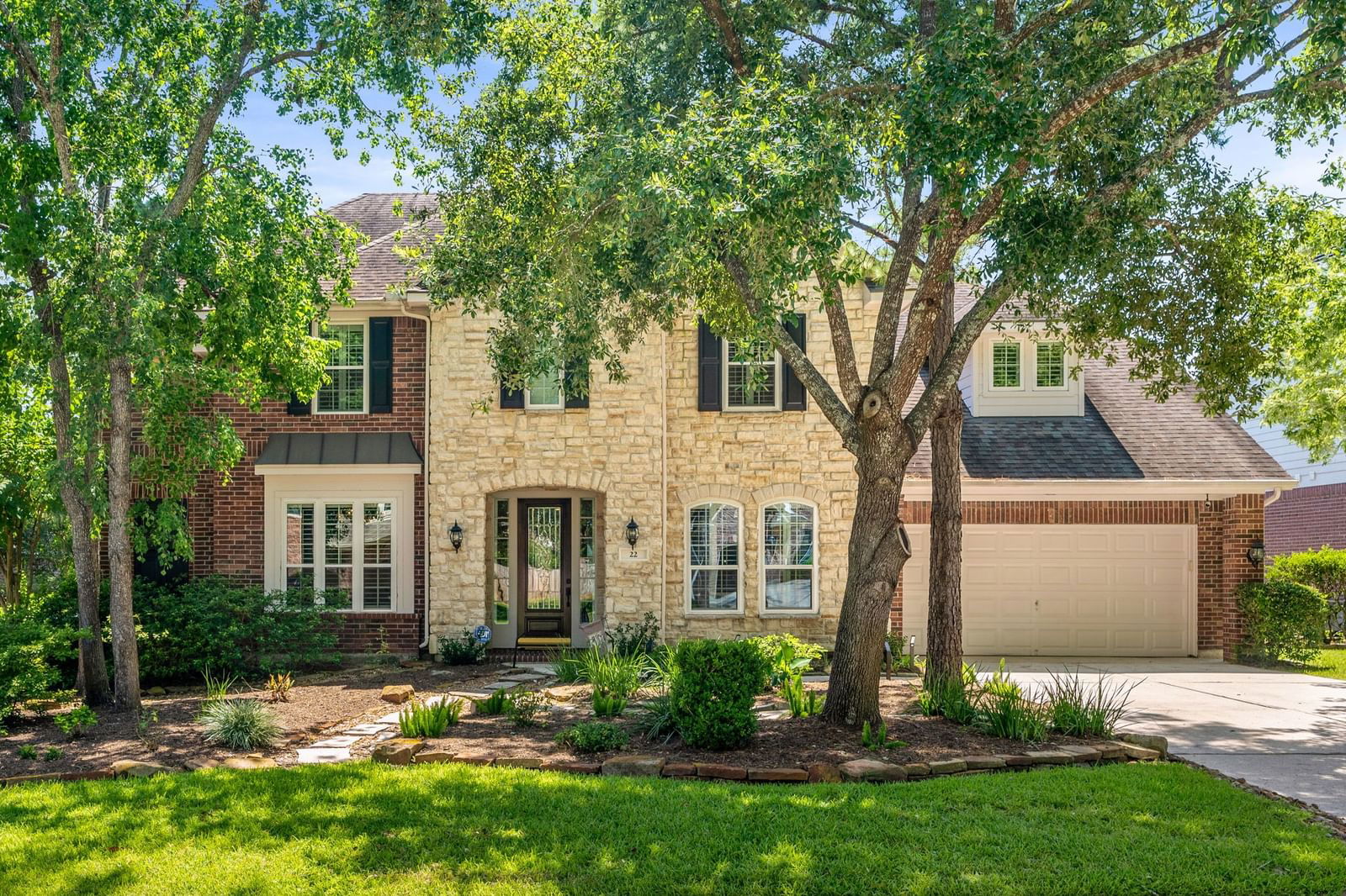 Real estate property located at 22 Chantsong, Montgomery, The Woodlands Sterling Ridge, The Woodlands, TX, US