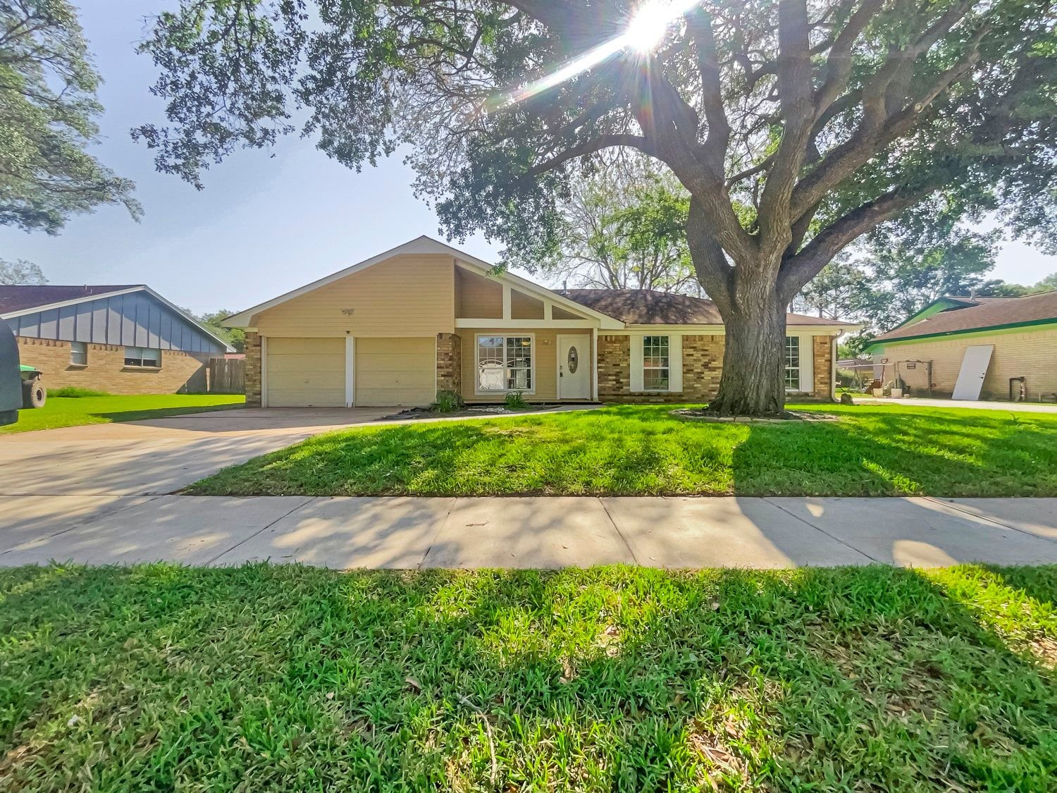 Real estate property located at 1907 Kings, Brazoria, Alvin, TX, US