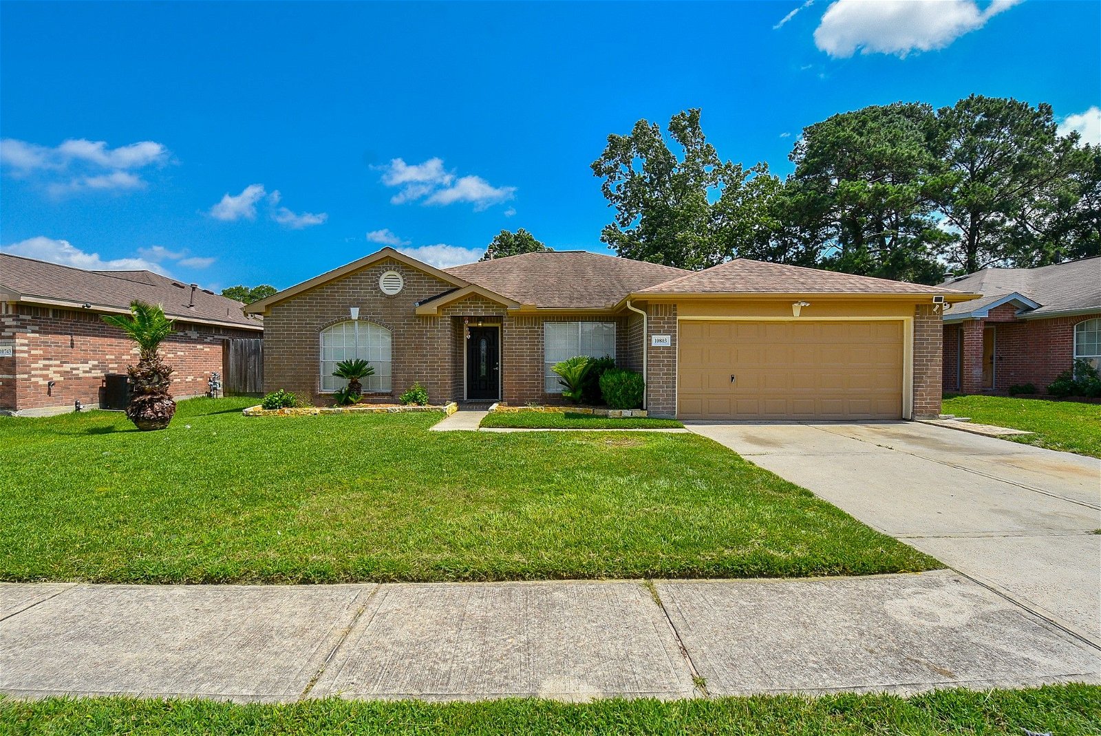 Real estate property located at 10803 Ambergate B, Harris, Humble, TX, US