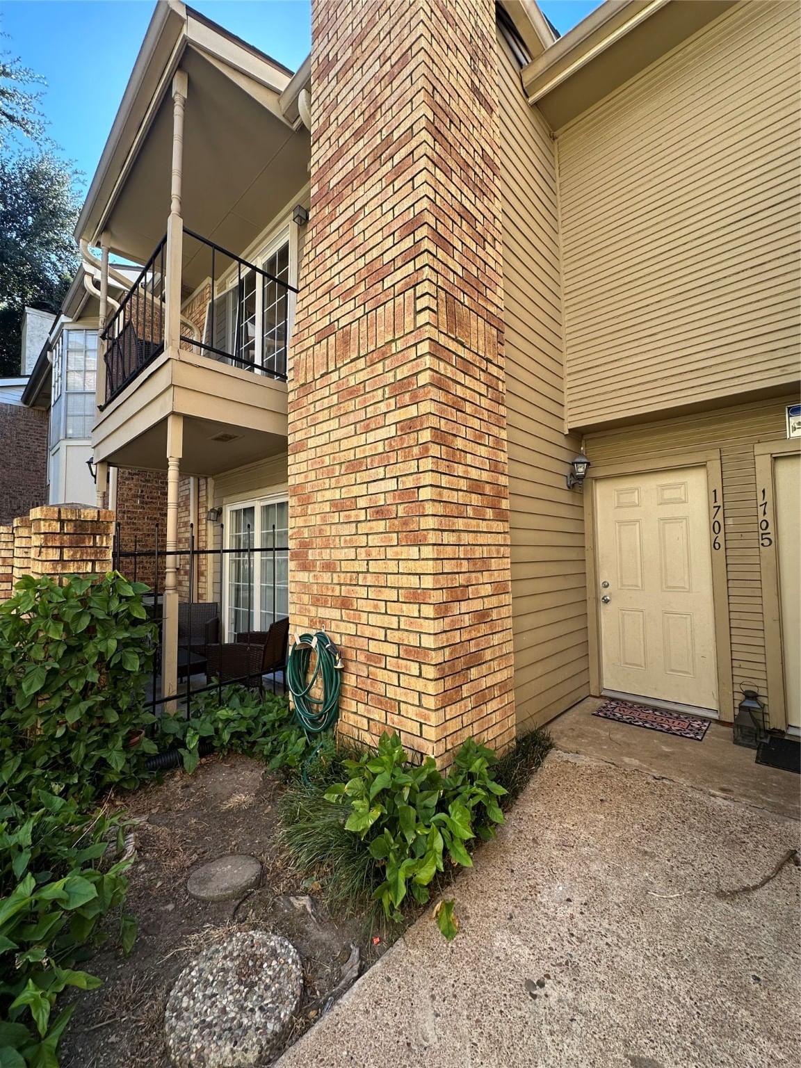 Real estate property located at 3600 Jeanetta #1706, Harris, Hamlet Cherbourg Condo Ph 02, Houston, TX, US