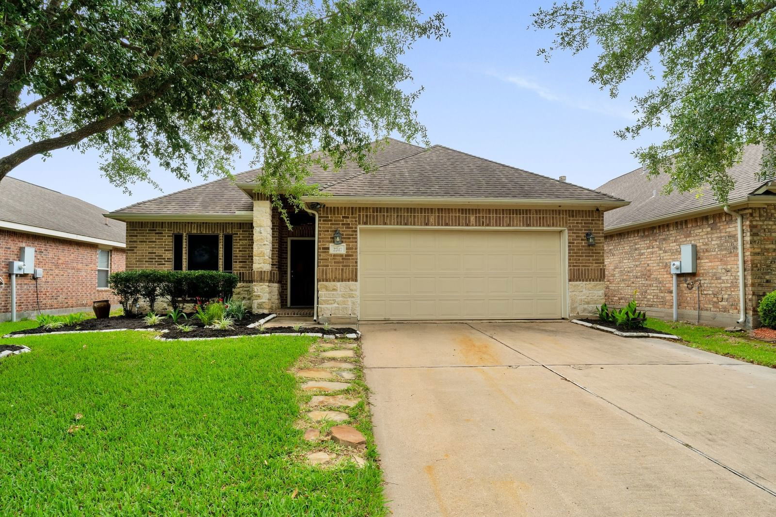 Real estate property located at 2747 Villa Bella, Galveston, Tuscan Lakes Sec Sf 50-1 Se, League City, TX, US