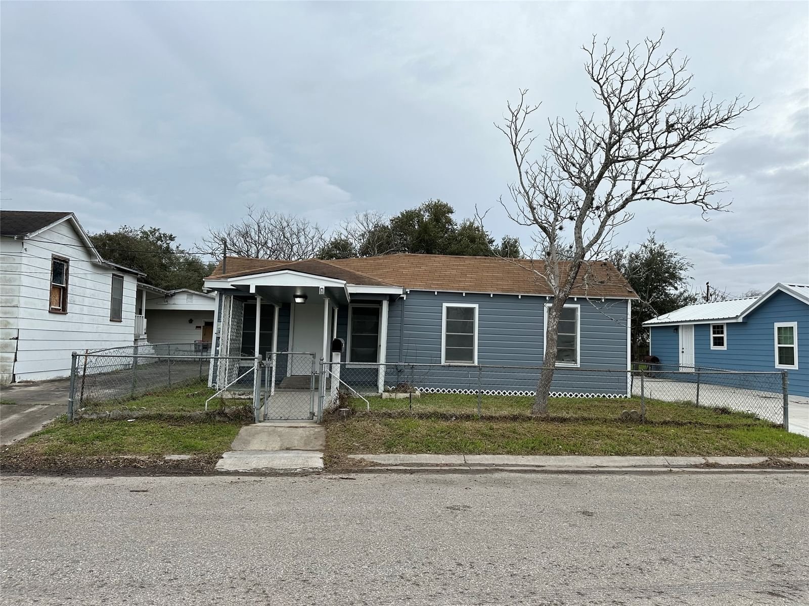 Real estate property located at 621 Fulton, San Patricio, Sinton-Westcourt, Sinton, TX, US