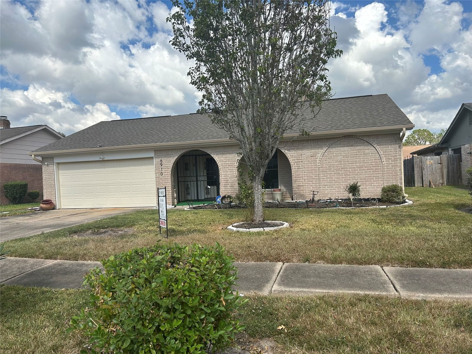 Real estate property located at 6910 Krause, Fort Bend, Briargate Sec 3, Missouri City, TX, US