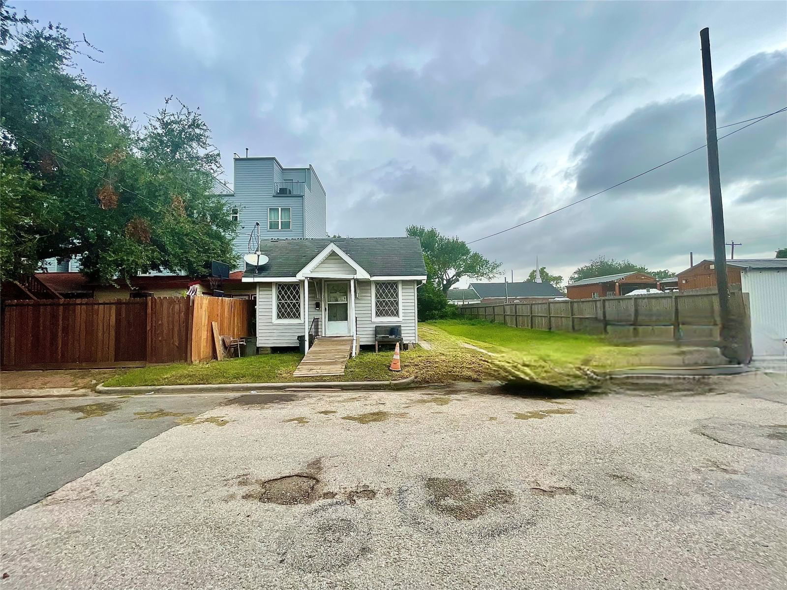 Real estate property located at 2307 Winbern, Harris, Holman Outlot 46, Houston, TX, US