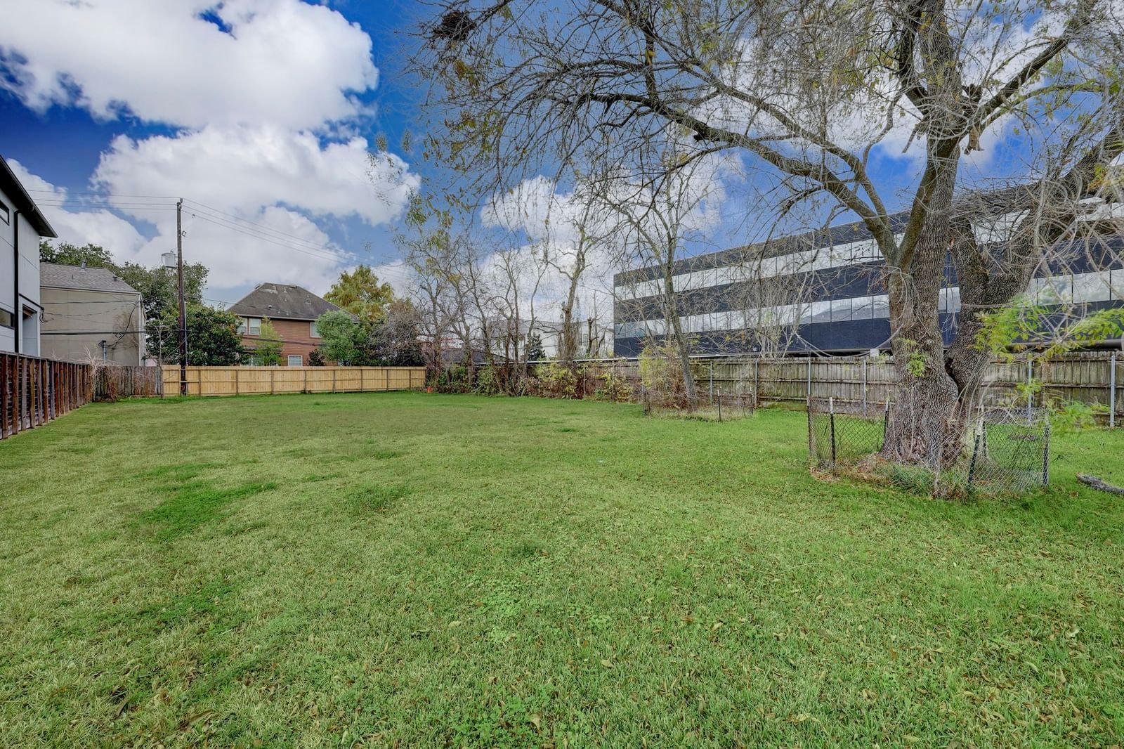Real estate property located at 4537 Larch, Harris, Larch Lane, Bellaire, TX, US