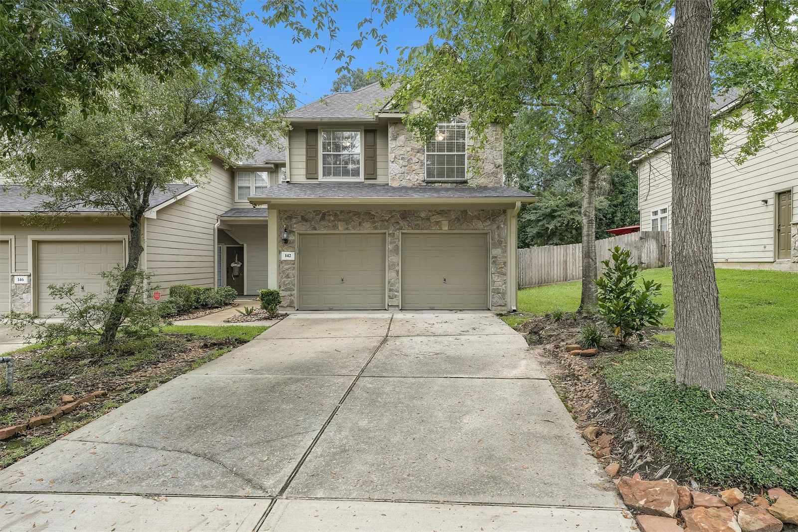 Real estate property located at 142 Valley Oaks, Montgomery, Wdlnds Village Alden Br 51, The Woodlands, TX, US