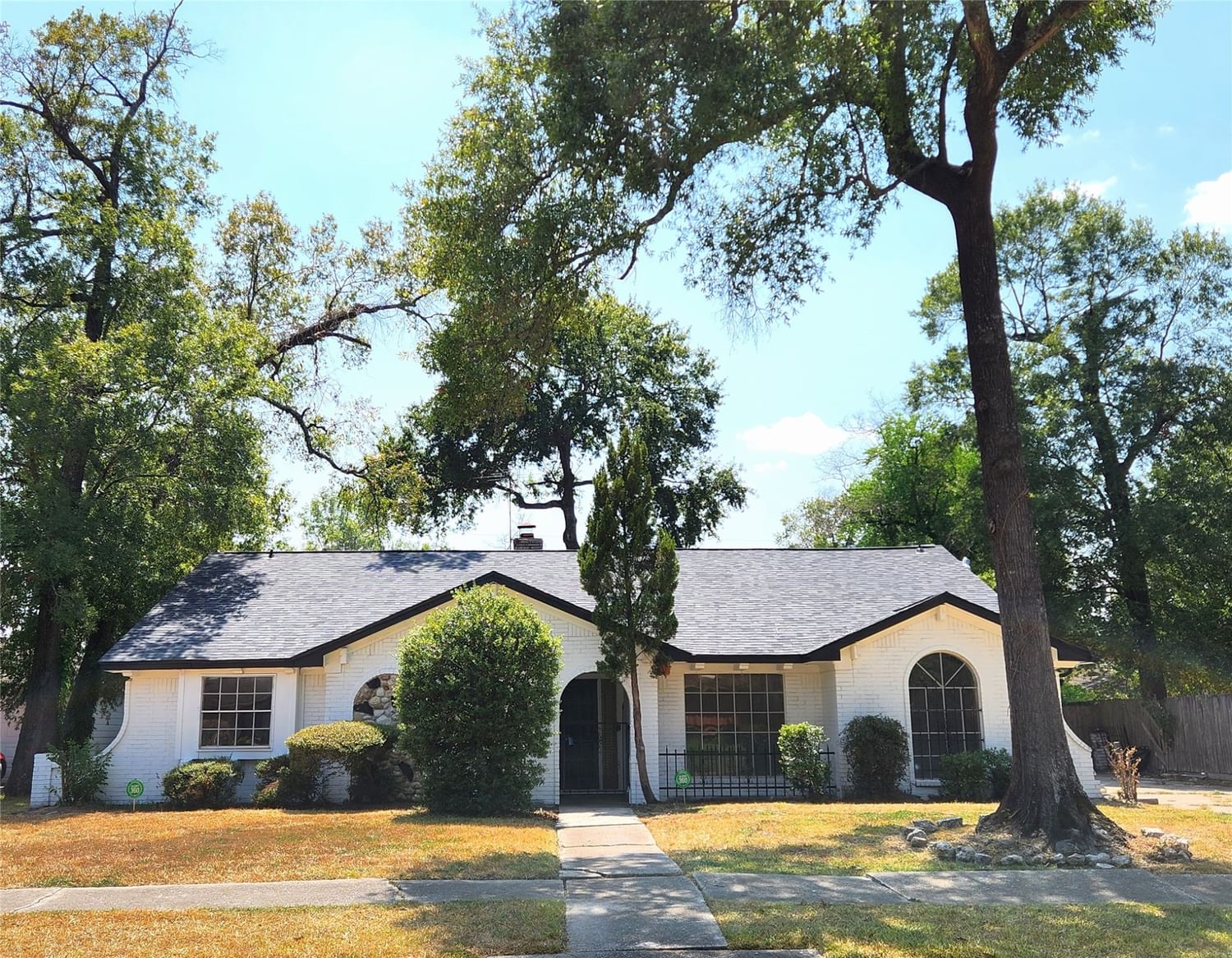 Real estate property located at 326 Kingscourt, Harris, Houston, TX, US