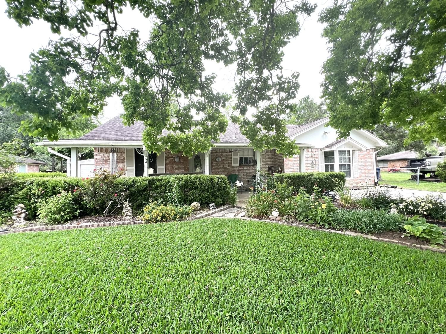 Real estate property located at 424 County Road 243, Brazoria, Meadow Acres, Angleton, TX, US