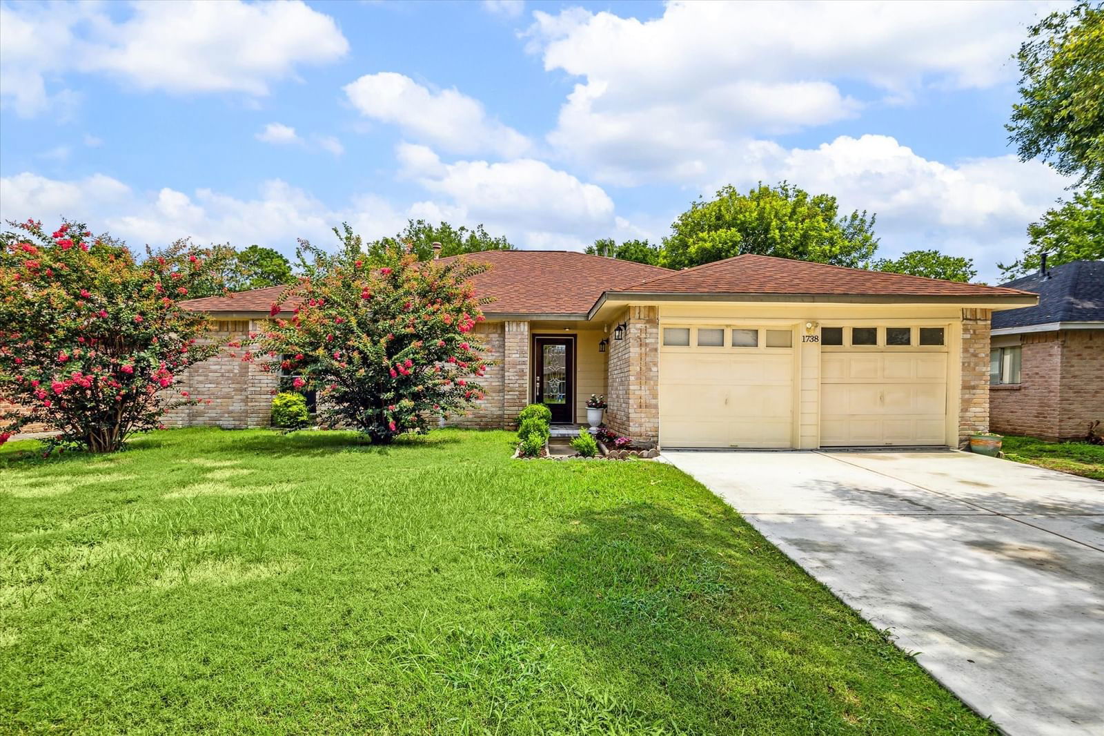 Real estate property located at 1738 Meadow Green, Fort Bend, Quail Green West, Missouri City, TX, US