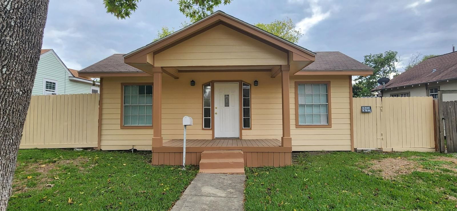 Real estate property located at 3205 Missouri, Harris, East Baytown Add, Baytown, TX, US