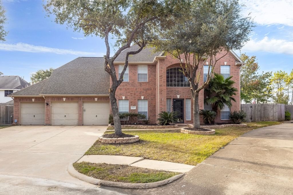 Real estate property located at 4202 Rainfall, Harris, Village Grove East Sec 02, Pasadena, TX, US