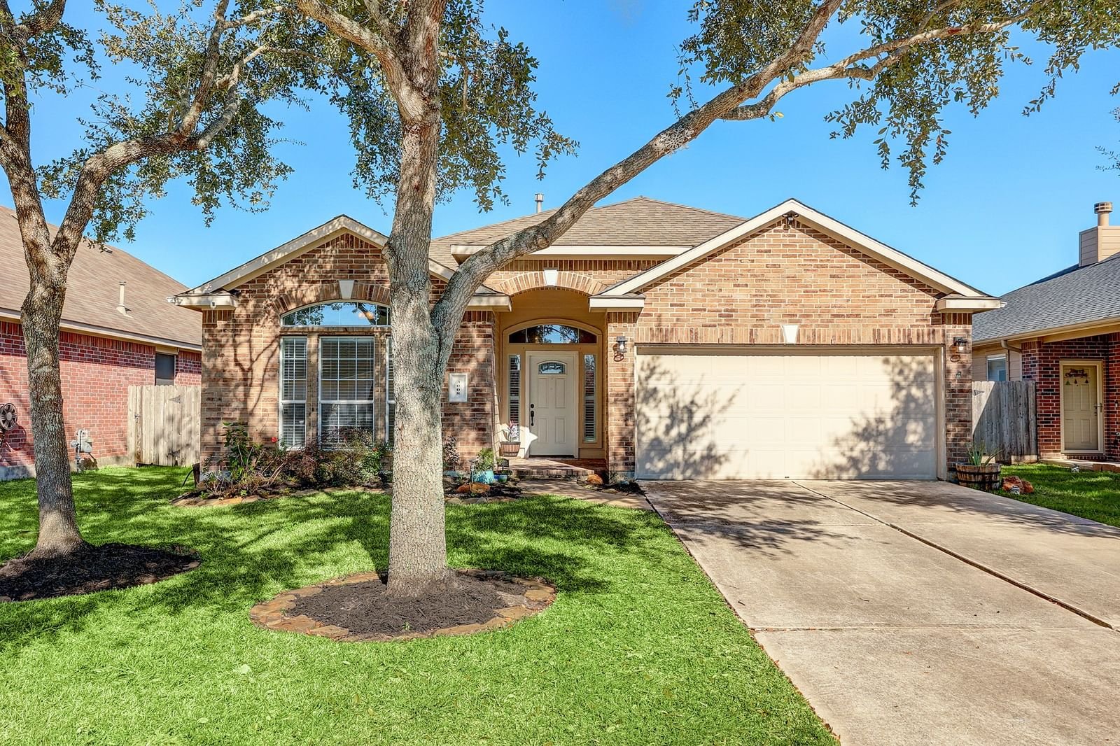 Real estate property located at 3008 Knightsbridge, Galveston, Bay Colony Pointe West Sec 2, Dickinson, TX, US