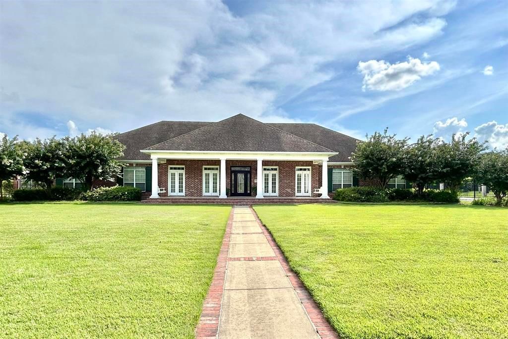 Real estate property located at 7525 Shadow Creek, Jefferson, Willow Creek Ctry Club Estate Ph1 Sec V, Beaumont, TX, US