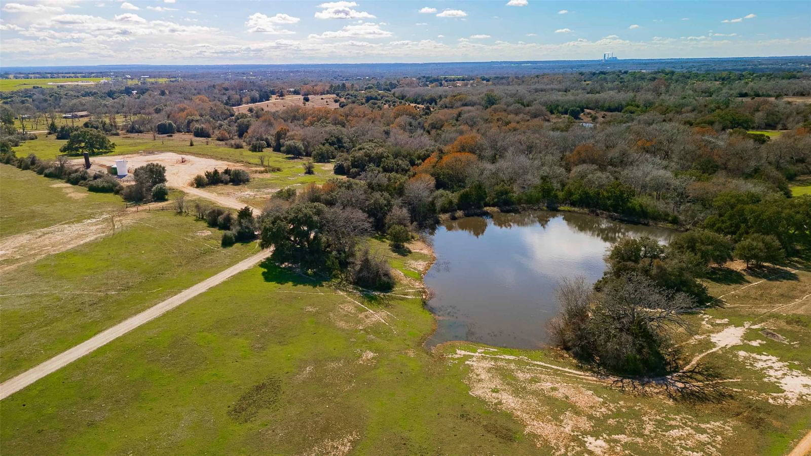 Real estate property located at Tract 2 Nassau, Fayette, Royal Ranch, Round Top, TX, US