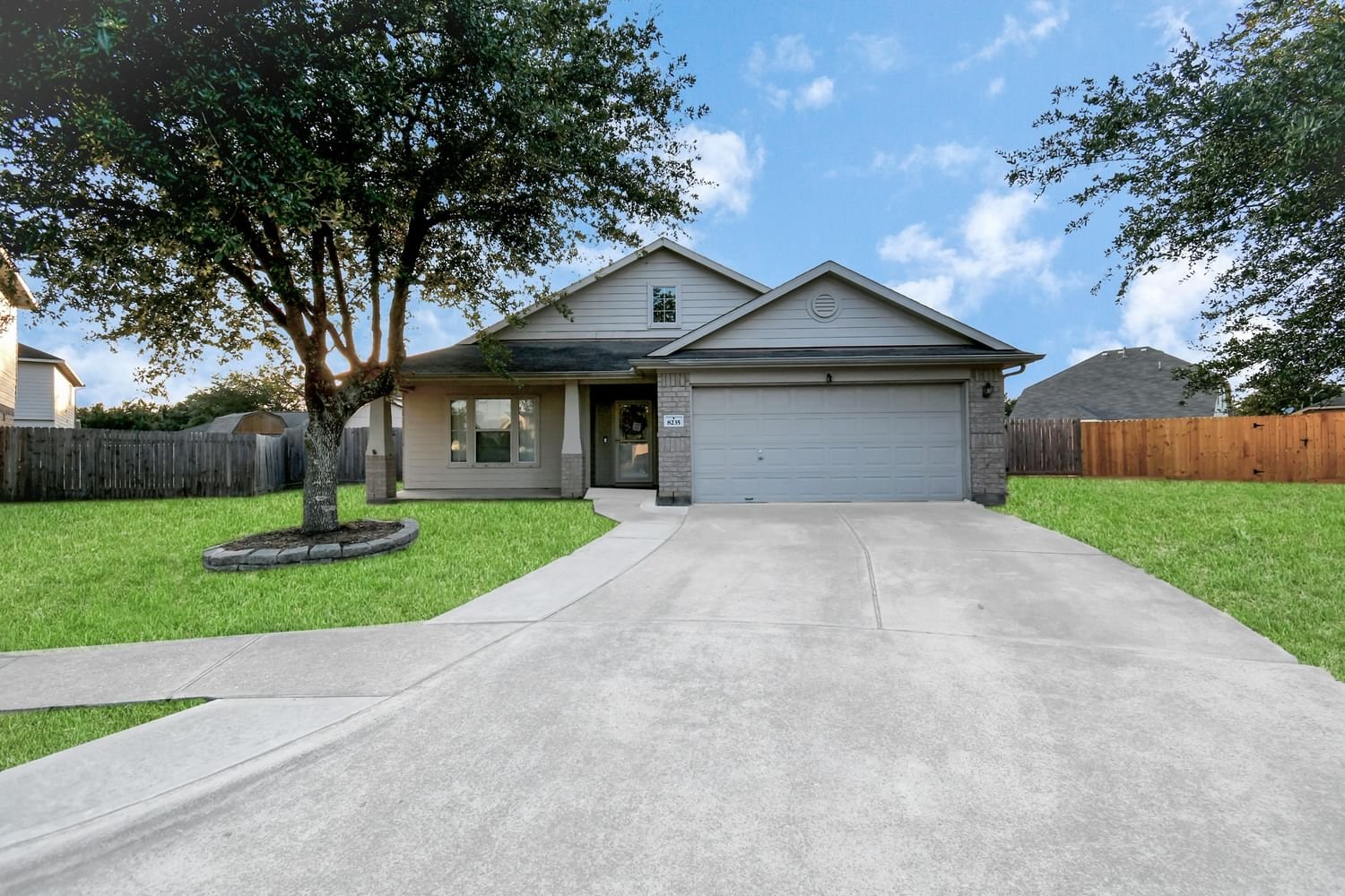 Real estate property located at 8235 Greenleaf, Chambers, Country Meadows Sec 07 Amd Place, Baytown, TX, US