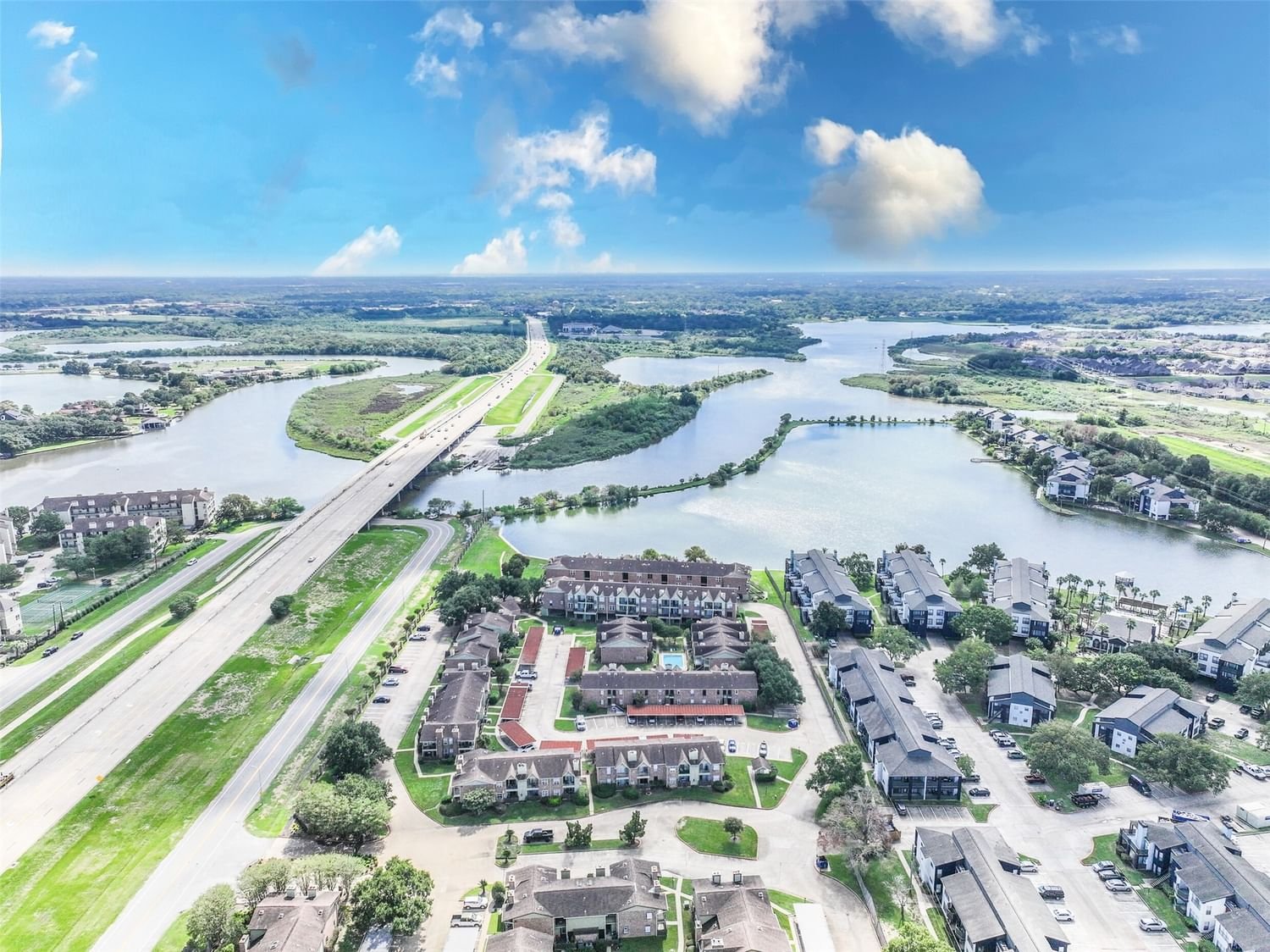 Real estate property located at 18800 Egret Bay #407, Harris, Tranquility Lake Condo, Webster, TX, US