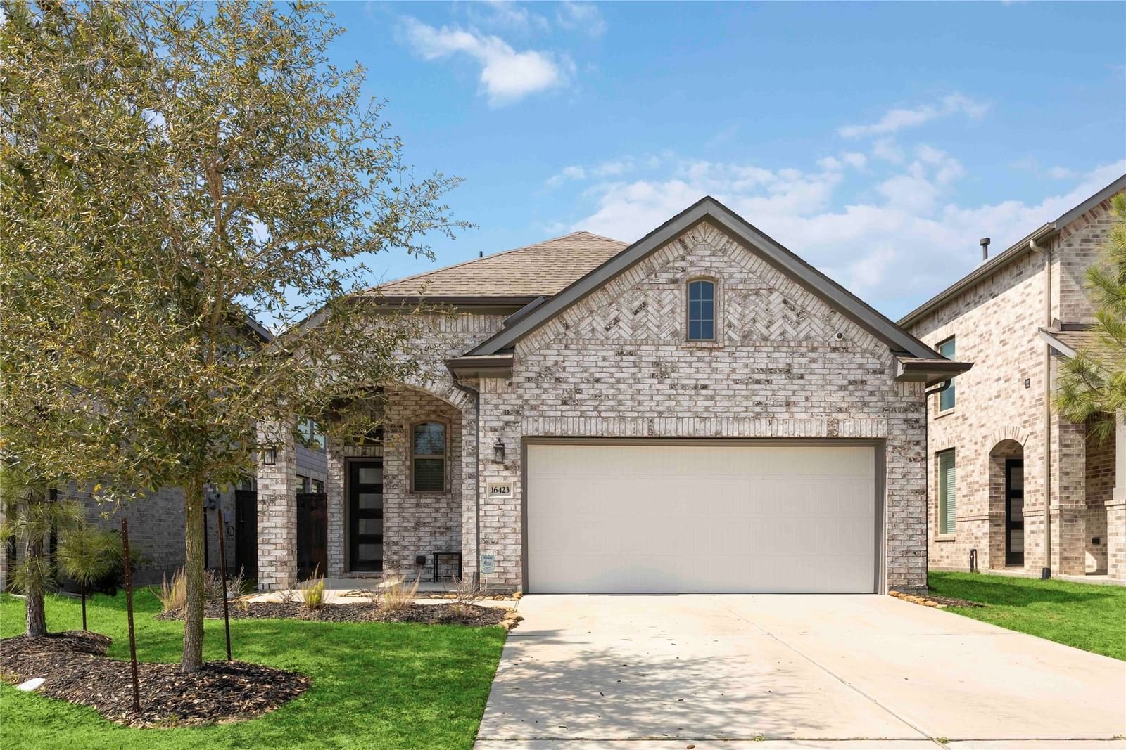 Real estate property located at 16423 Apache Woods, Harris, Groves Sec 24, Humble, TX, US
