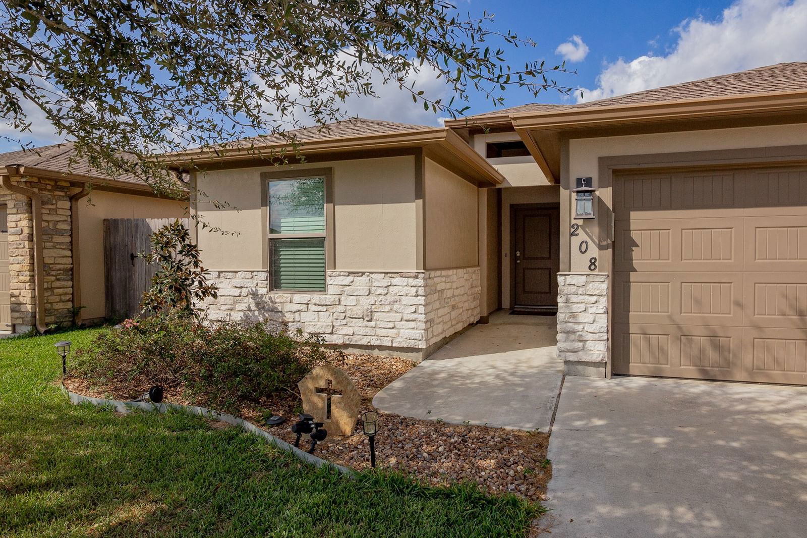 Real estate property located at 208 Villaggio, Victoria, Tuscany Sec 1b-Ph 1, Victoria, TX, US