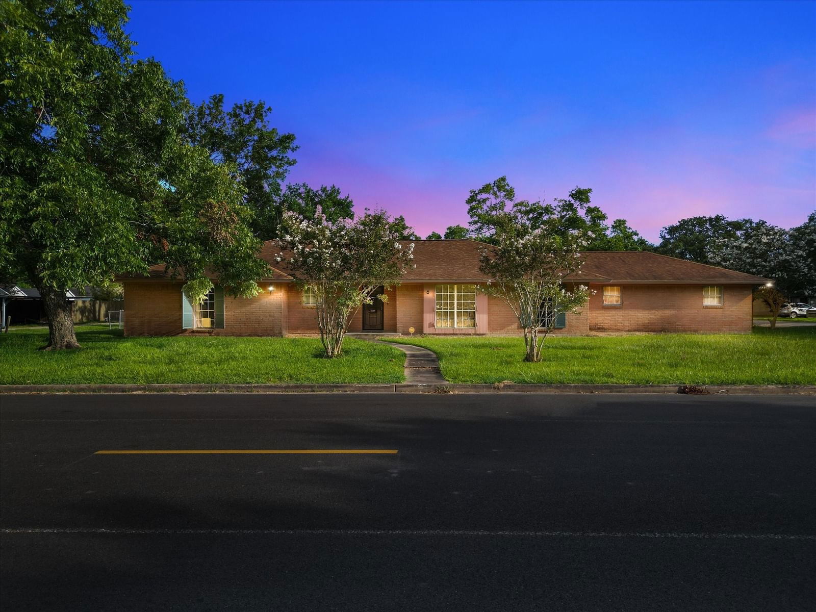 Real estate property located at 804 Miller, Brazoria, Highland Angleton, Angleton, TX, US