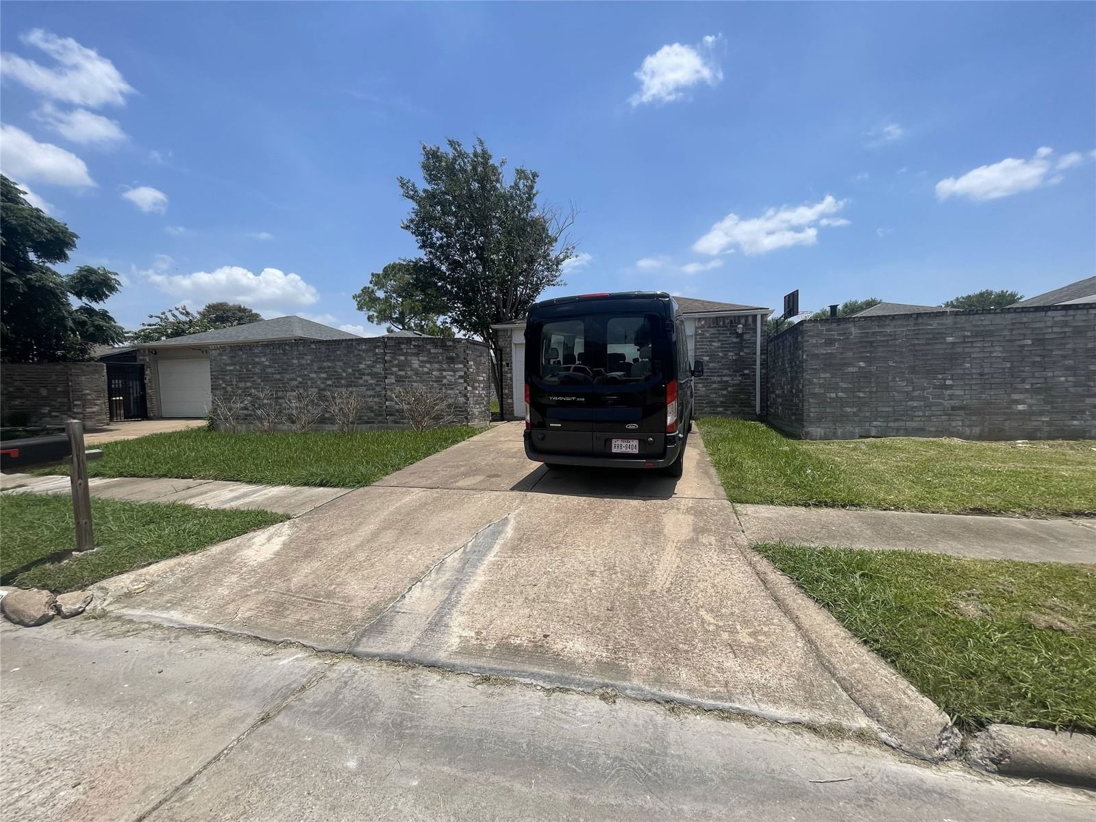 Real estate property located at 9243 Wellsworth, Harris, Keegans Wood Sec 01 R/P, Houston, TX, US