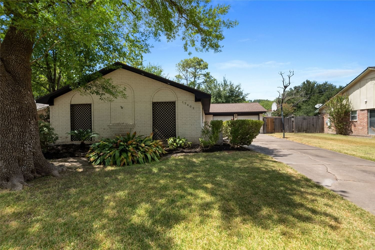 Real estate property located at 12402 Whittington, Harris, Houston, TX, US