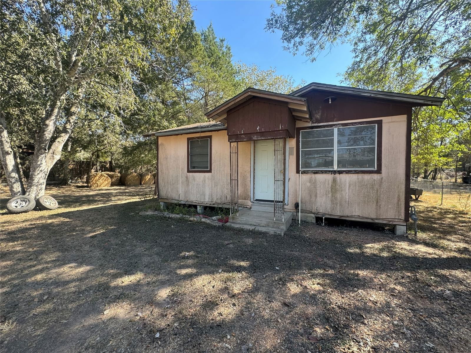 Real estate property located at 107 Park, Lavaca, Joseph Kopecky SD, Hallettsville, TX, US