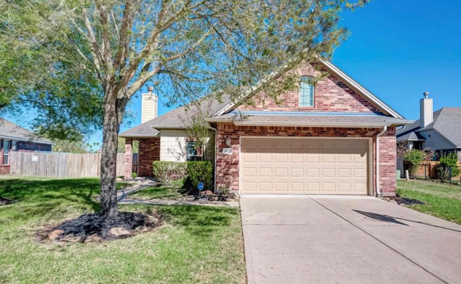 Real estate property located at 2010 Preston, Fort Bend, Kingdom Heights Sec 1, Rosenberg, TX, US