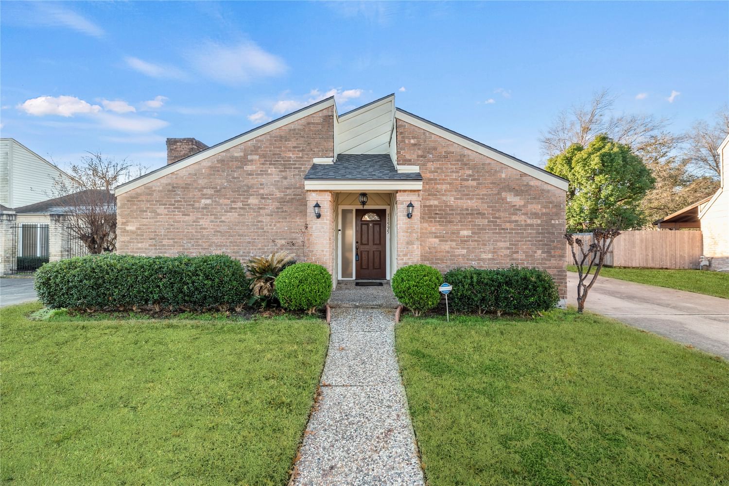 Real estate property located at 11535 Ella Lee, Harris, Village West Sec 02, Houston, TX, US