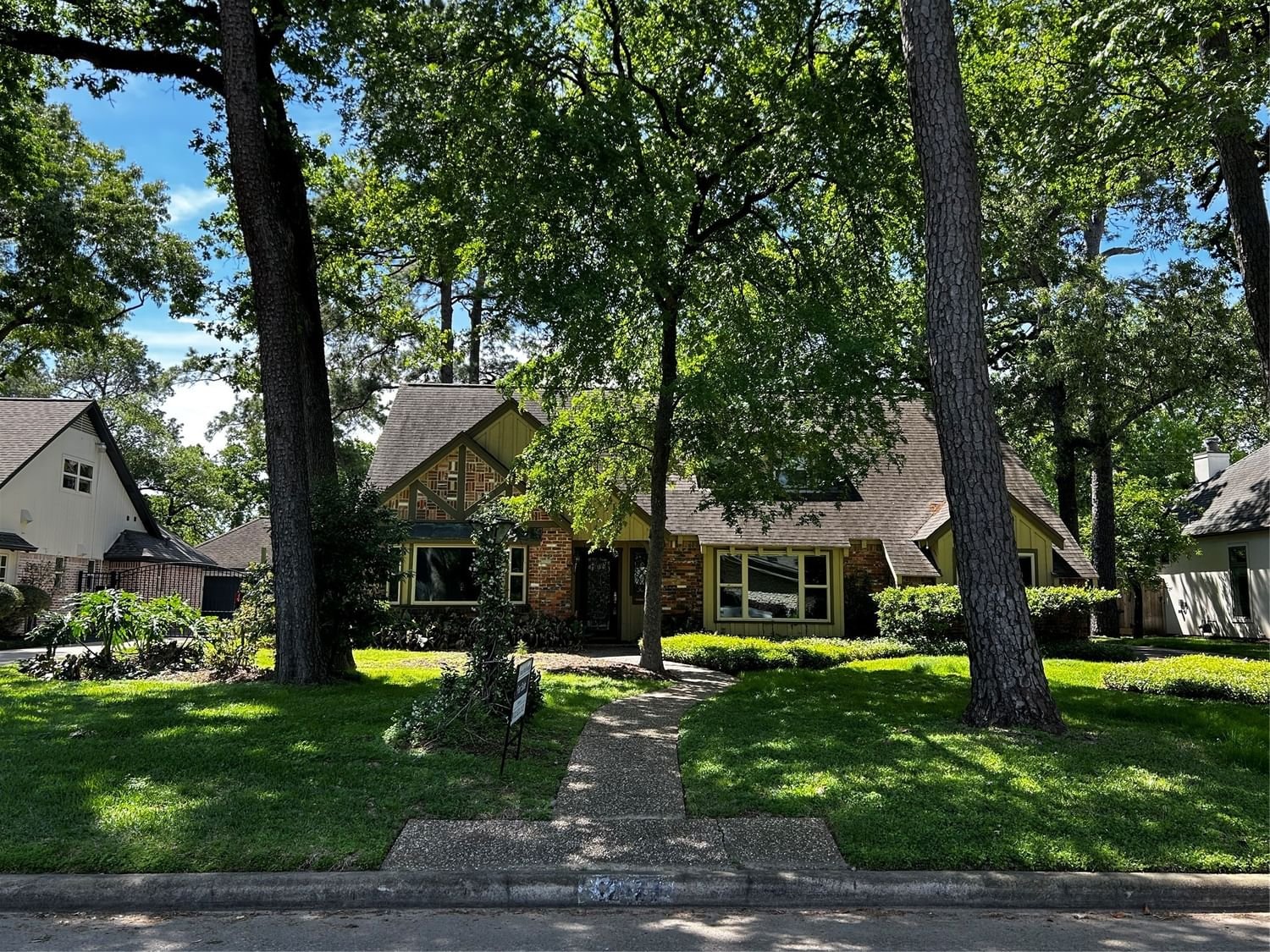 Real estate property located at 12523 Mossycup, Harris, Memorial Pines Sec 02, Houston, TX, US