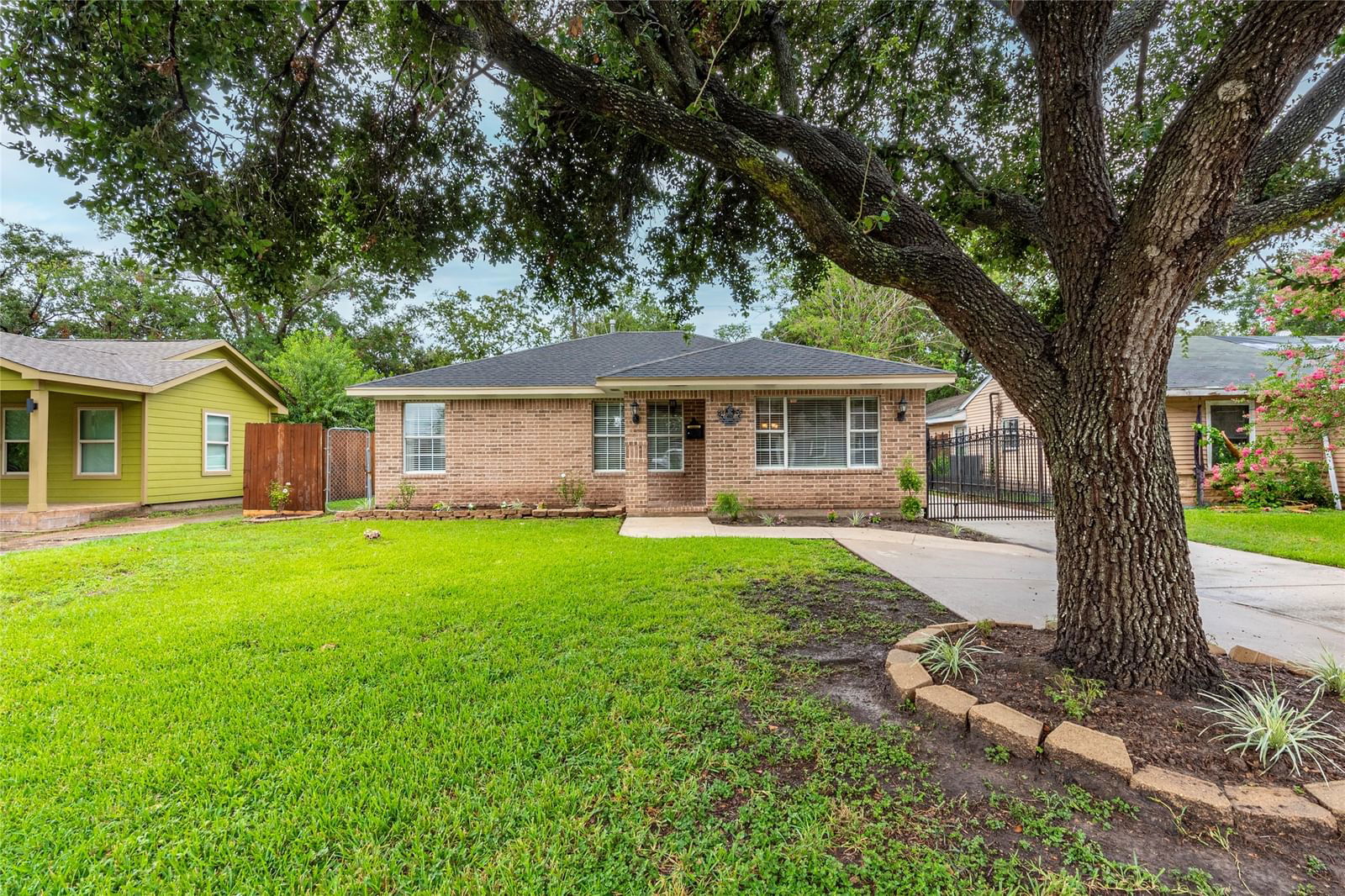 Real estate property located at 8035 Wier, Harris, Meadowbrook Sec E, Houston, TX, US