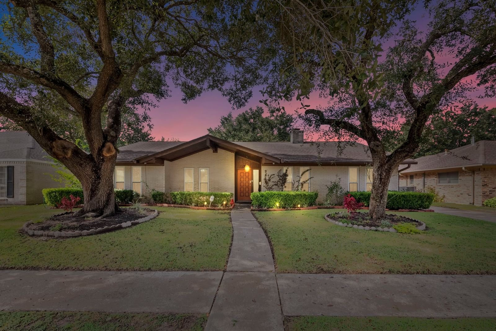 Real estate property located at 9414 Brooding Oak, Harris, Maplewood South, Houston, TX, US