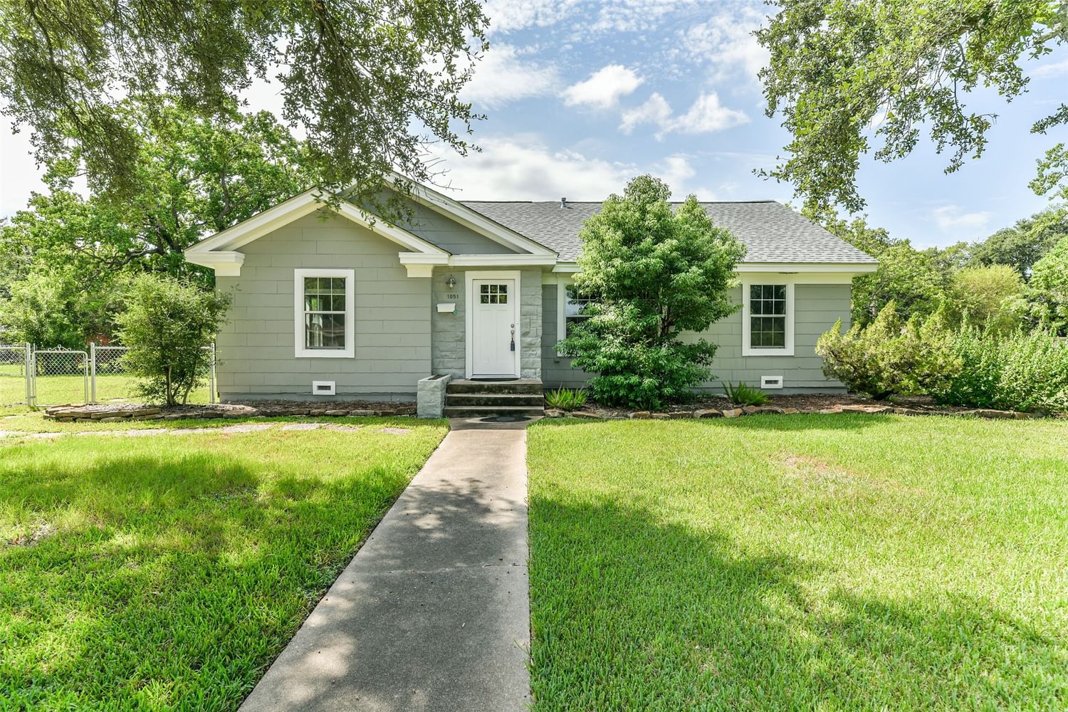 Real estate property located at 1051 18th Avenue N, Galveston, Texas City, TX, US