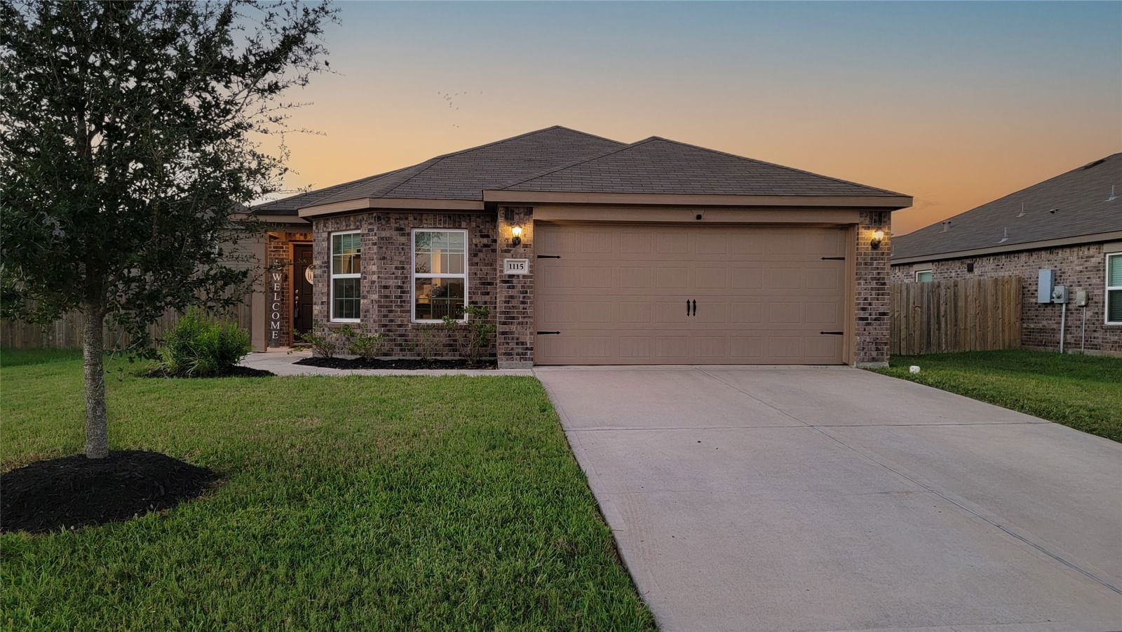 Real estate property located at 1115 Paradise Found, Brazoria, Sterling Lakes West Sec Four, Rosharon, TX, US