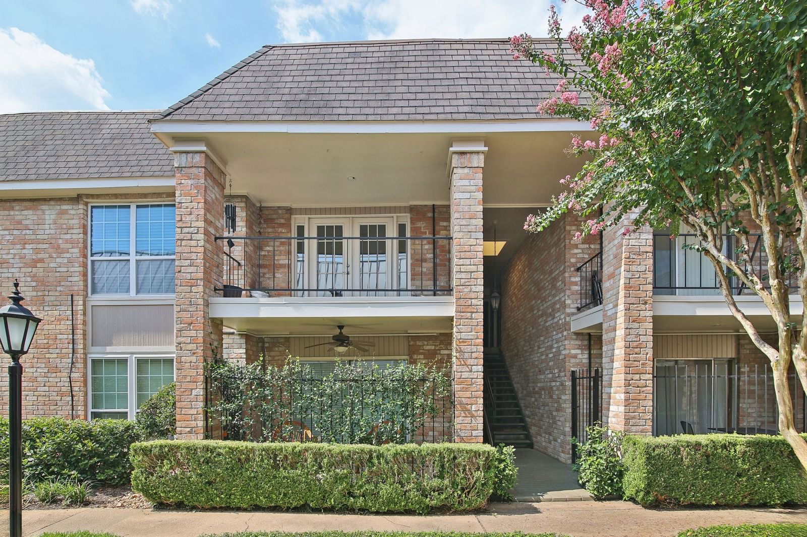 Real estate property located at 2224 Piney Point #216, Harris, Deerwood Gardens Condo, Houston, TX, US