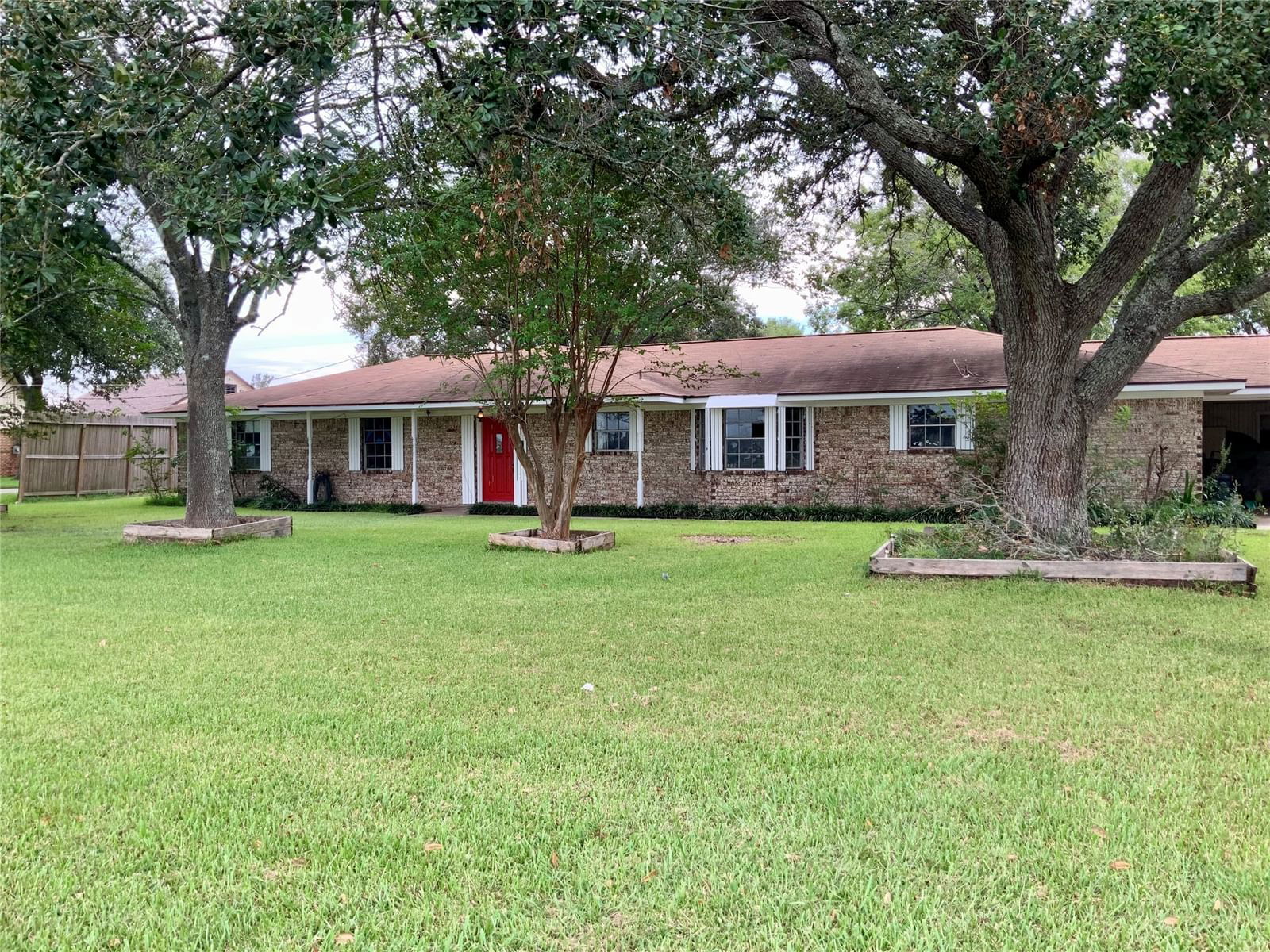 Real estate property located at 11703 Cherry Point, Chambers, Cherry Point Ranchettes, Mont Belvieu, TX, US