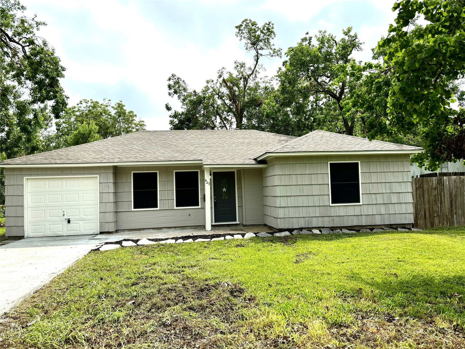 Real estate property located at 923 Foster, Harris, Revelon Terrace, Pasadena, TX, US