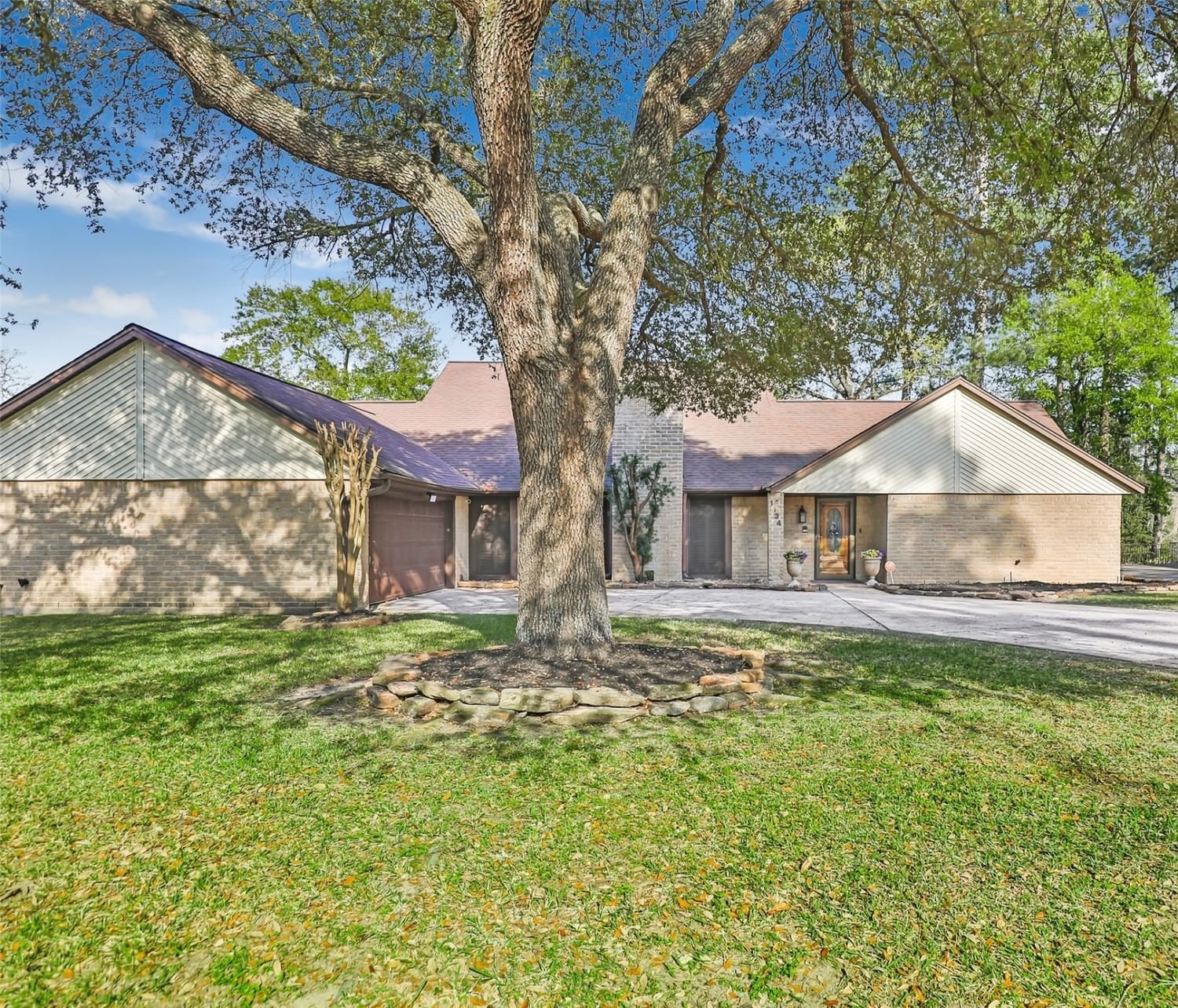 Real estate property located at 1134 Chestnut Ridge, Harris, Forest Cove, Kingwood, TX, US