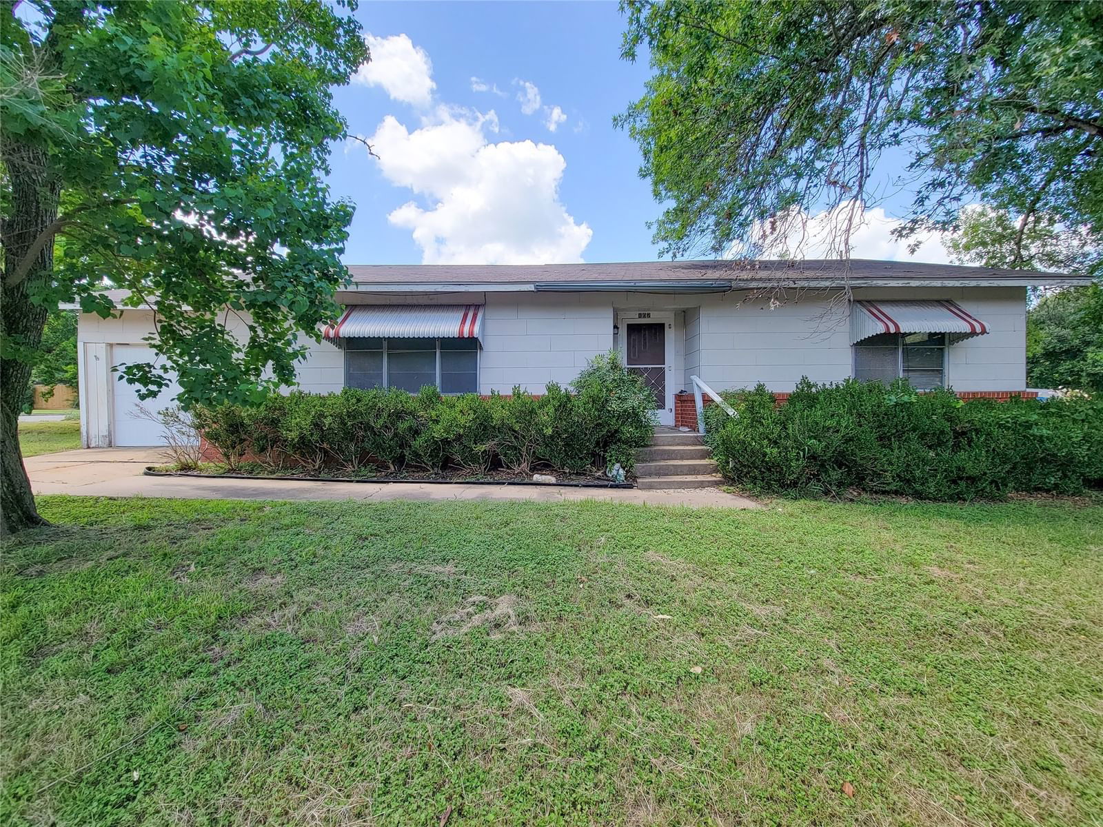 Real estate property located at 102 Sayles, Washington, Washington Terrace, Brenham, TX, US