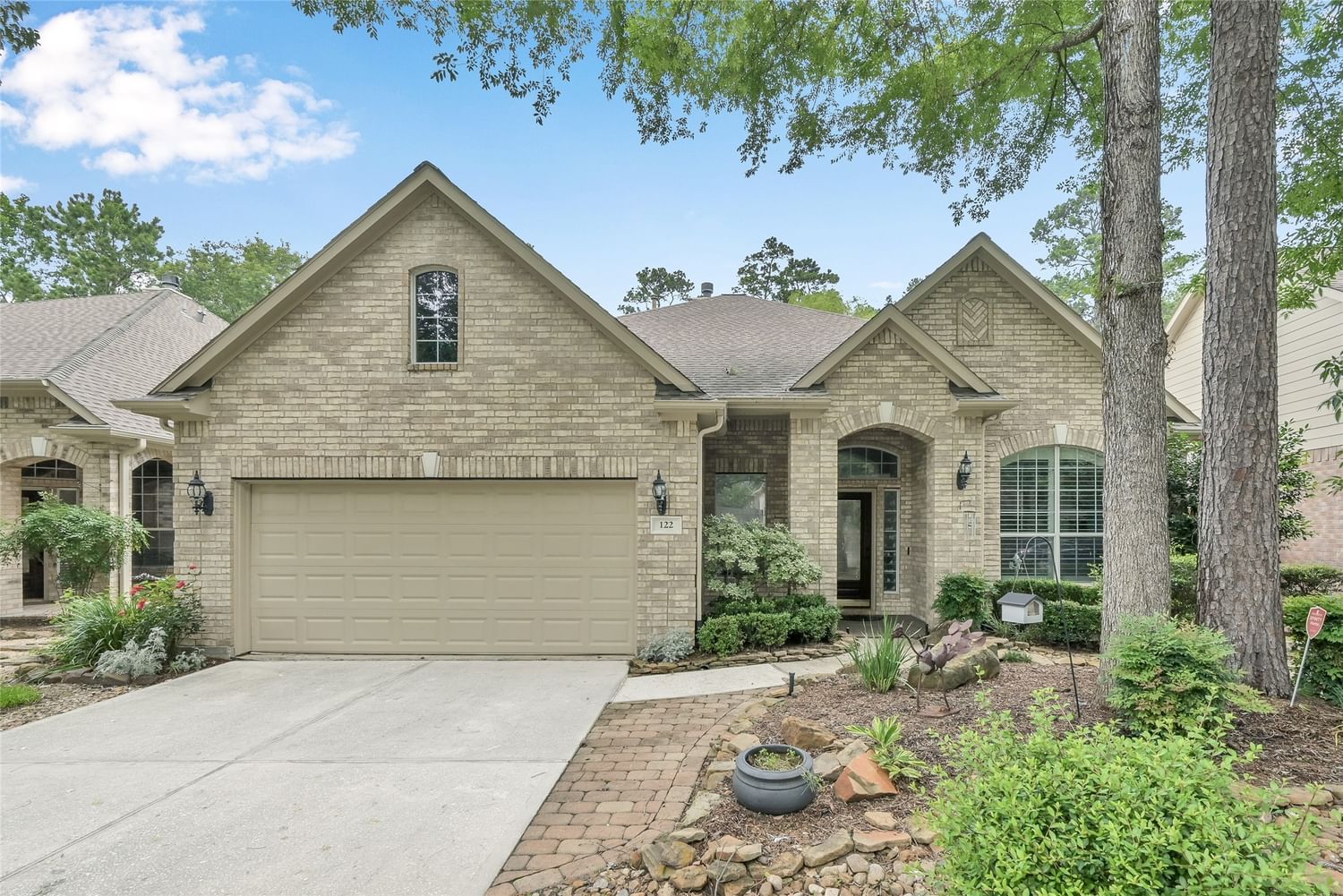 Real estate property located at 122 Northcastle, Montgomery, Wdlnds Windsor Hills 04, The Woodlands, TX, US