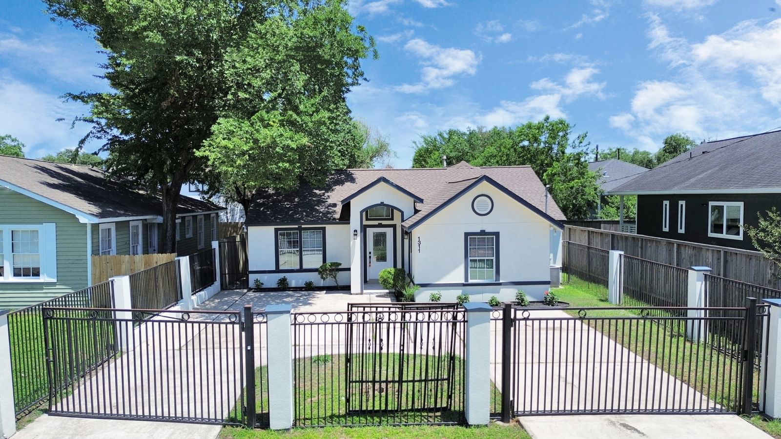 Real estate property located at 1311 Des Jardines, Harris, Des Jardins Place, Houston, TX, US