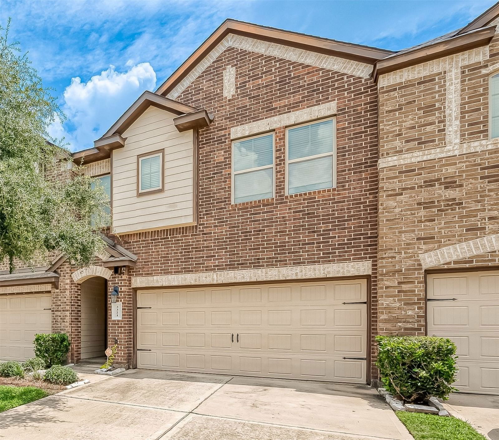 Real estate property located at 3321 Harvest Meadow, Fort Bend, The Twnhms At Brazos Town Center, Rosenberg, TX, US