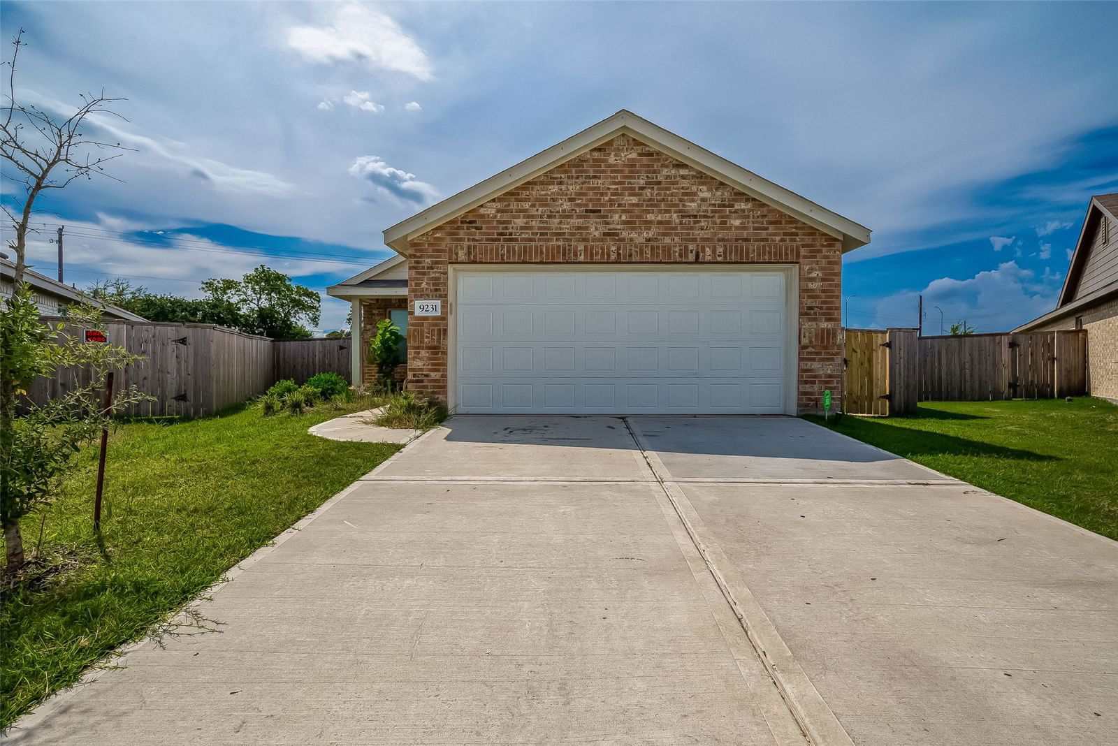 Real estate property located at 9231 Velasco Hills, Harris, Burnet Fields Sec 1, Baytown, TX, US